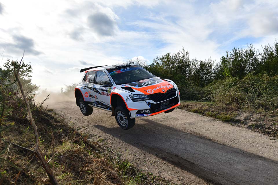 Rali Serras de Fafe, PE11: Armindo Araújo volta a ‘abrir’ margem para Bruno Magalhães
