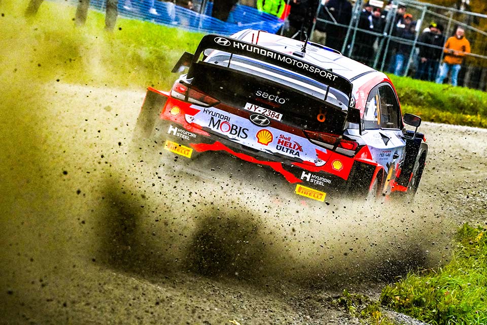 WRC, Rali da Finlândia, PE11: três separados por 9.1s