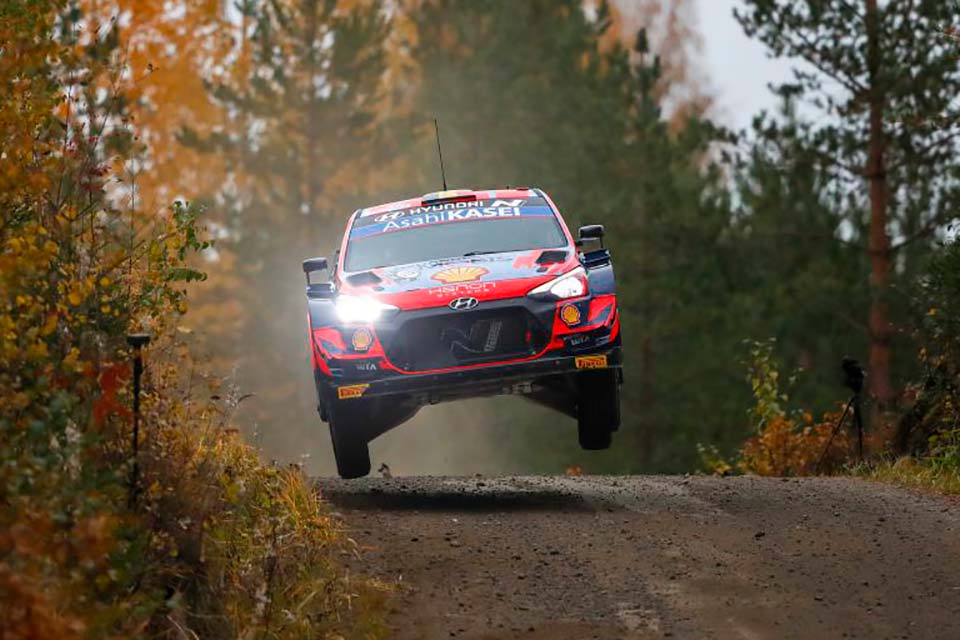 WRC, Rali da Finlândia: Ott Tanak na frente de Craig Breen em ‘dobradinha’ Hyundai