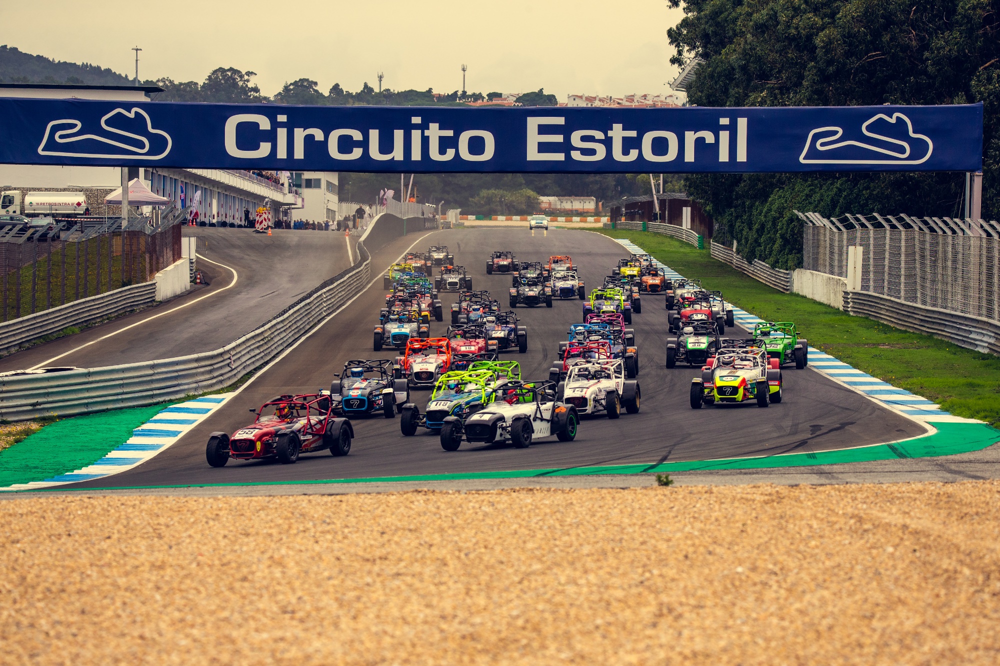 Super Seven by Toyo Tires: Casa cheia no Caterham Racing Festival