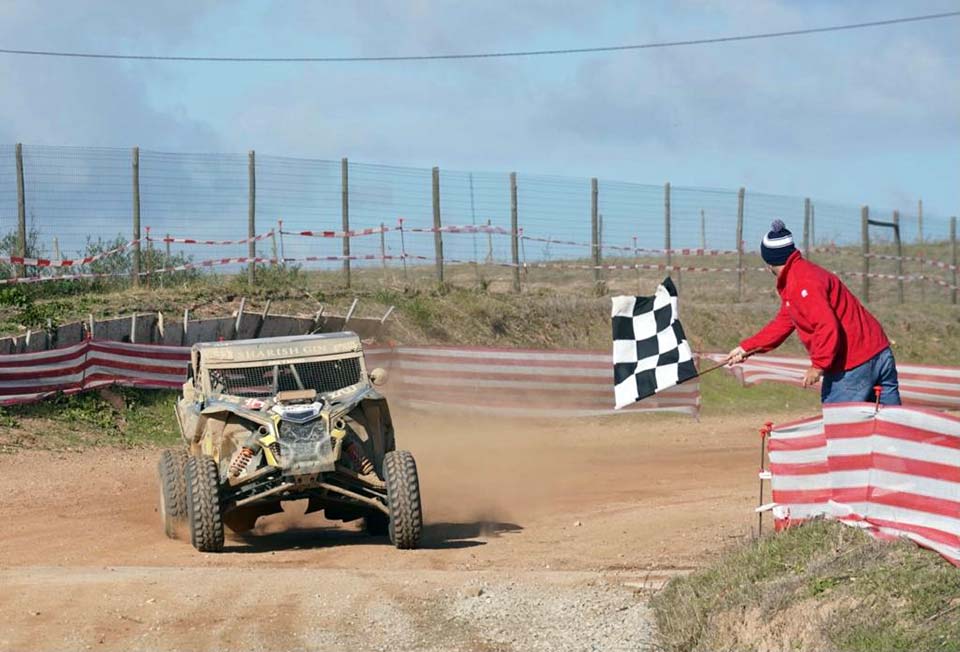 4 Horas SSV Vila de Fronteira: Triunfo dominador de João Monteiro