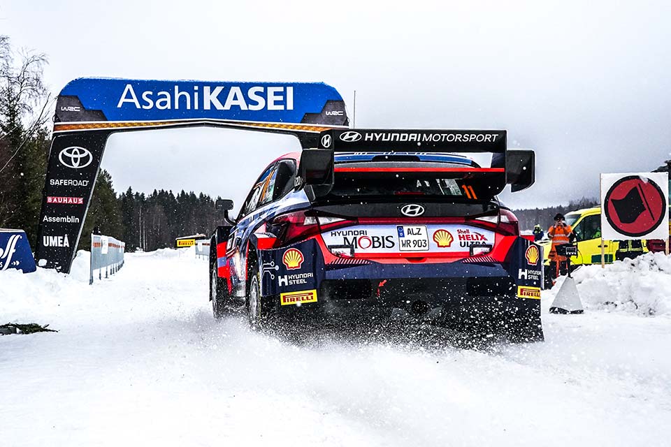 WRC: Será que o Hyundai i20 N Rally1 na neve ou em terra é bem mais competitivo?