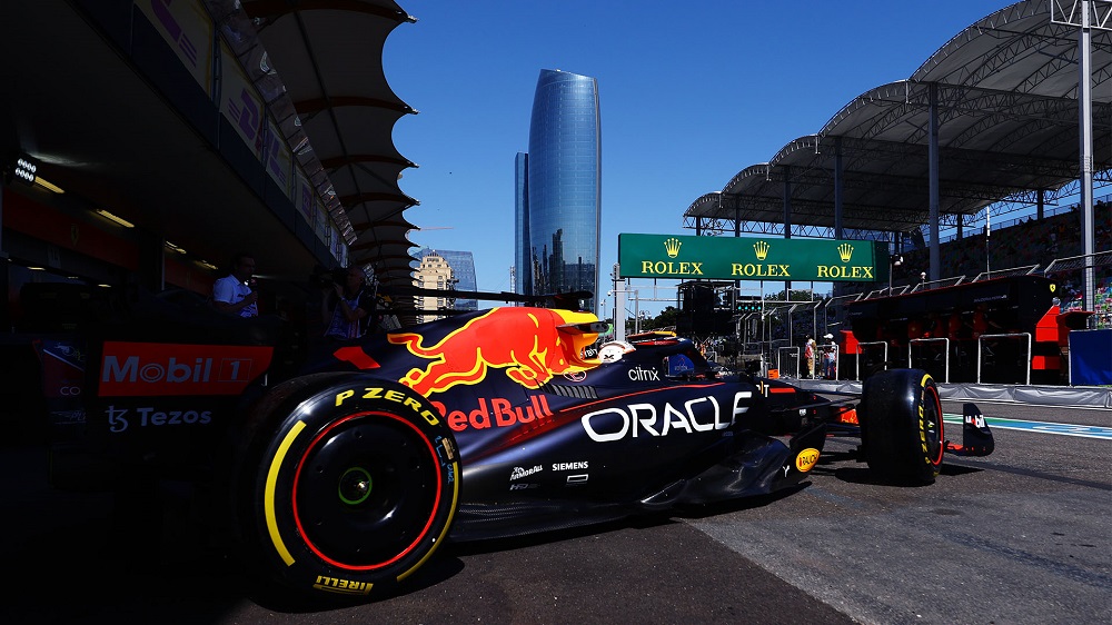 GP Azerbaijão F1, TL1: Sergio Pérez começa na frente