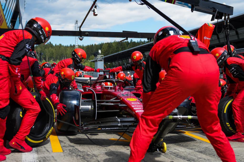 GP Áustria F1, volta 40: Ferrari confortável na frente