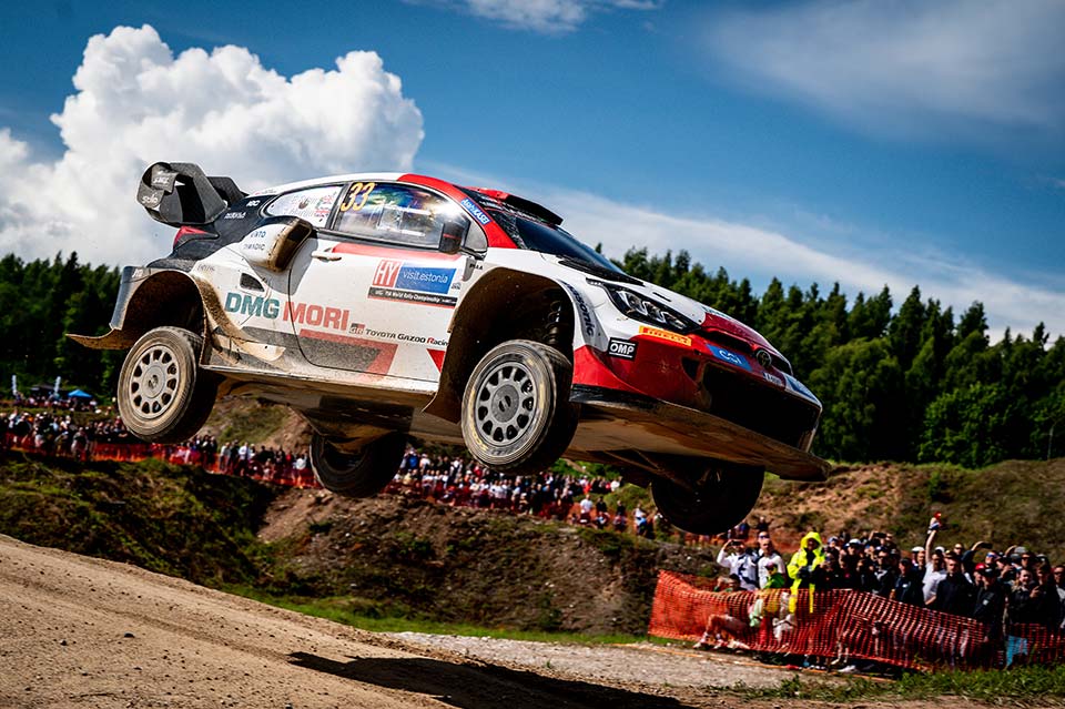 WRC, Rali da Estónia, PE10: Elfyn Evans entra a vencer, luta reativada