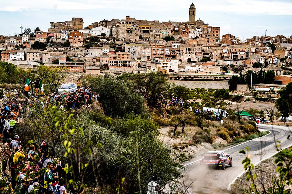WRC, Rali da Catalunha, PE14: Ogier destaca-se, luta pelo 2º lugar reaberta…