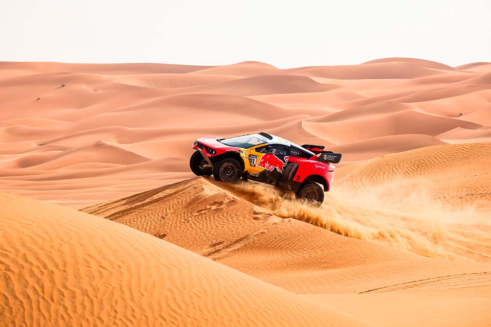 Dakar, Etapa 13, Sébastien Loeb bate mais um recorde: seis de seguida