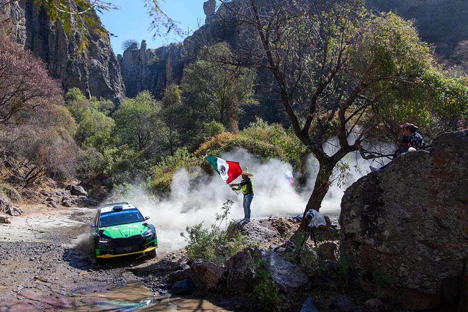 Rali do México: Gus Greensmith na frente do WRC2
