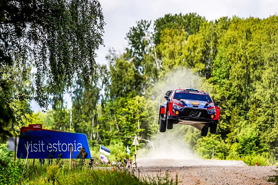 WRC, Rali da Estónia: Pilotos queixaram-se dos saltos