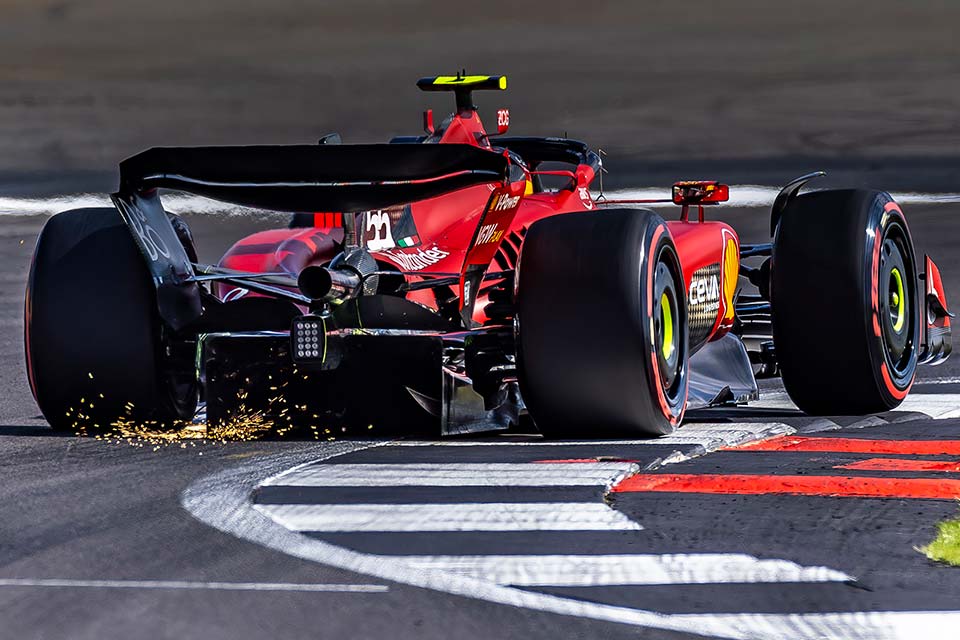 GP da Grã-Bretanha de F1: Ferrari na luta pela pole, mas ritmo de corrida incerto