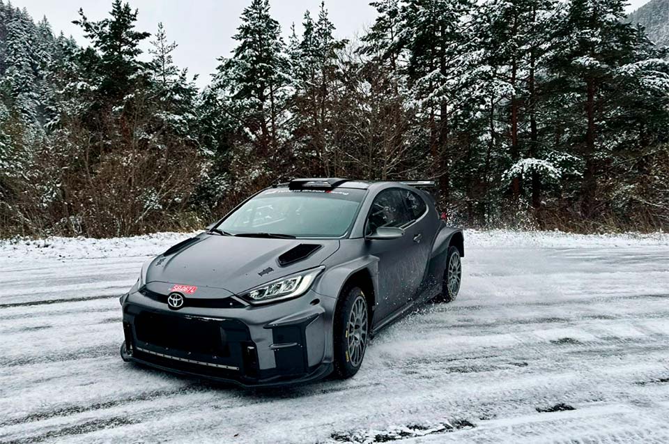 Toyota GR Yaris Rally2 ‘defronta’ Citroën e Škoda em França