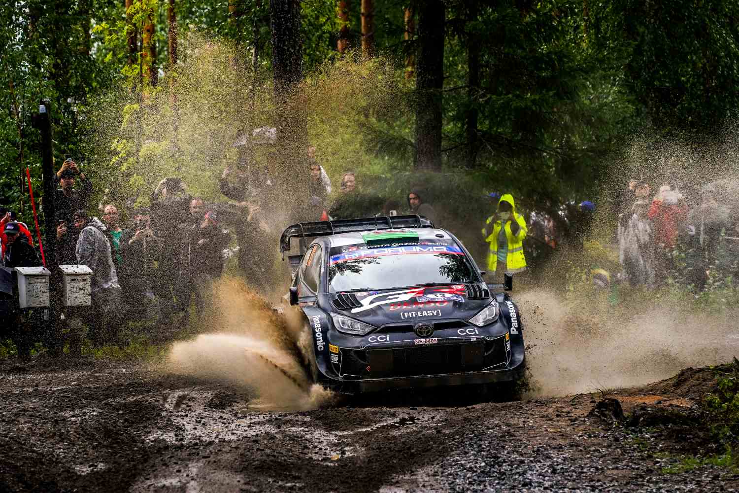 WRC, Rali da Finlândia PEC 12: Elfyn Evans com problemas