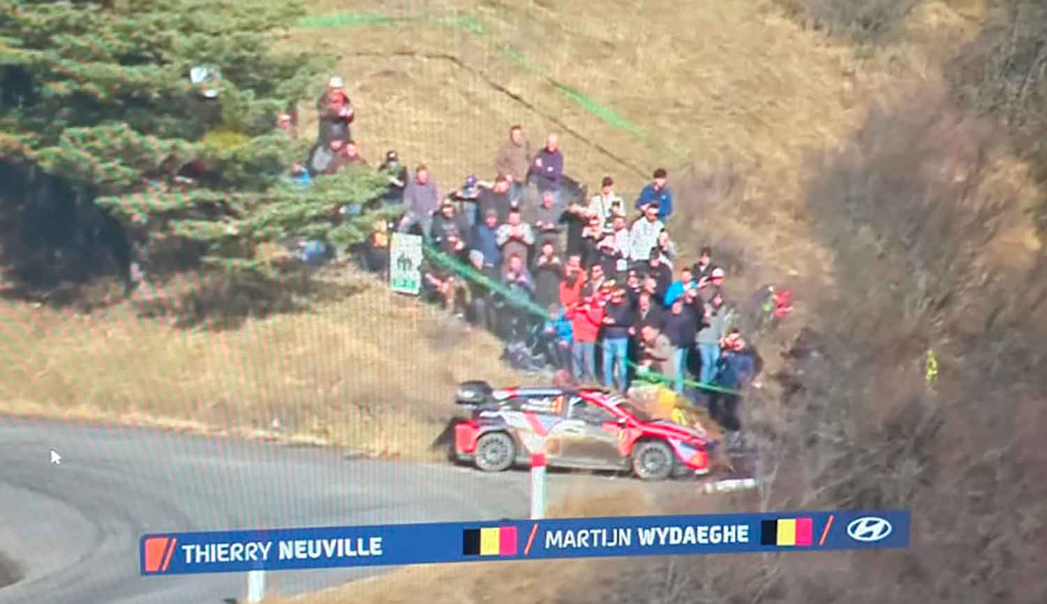 WRC, Rali de Monte Carlo: primeiro acidente do ano… é para o campeão, Thierry Neuville