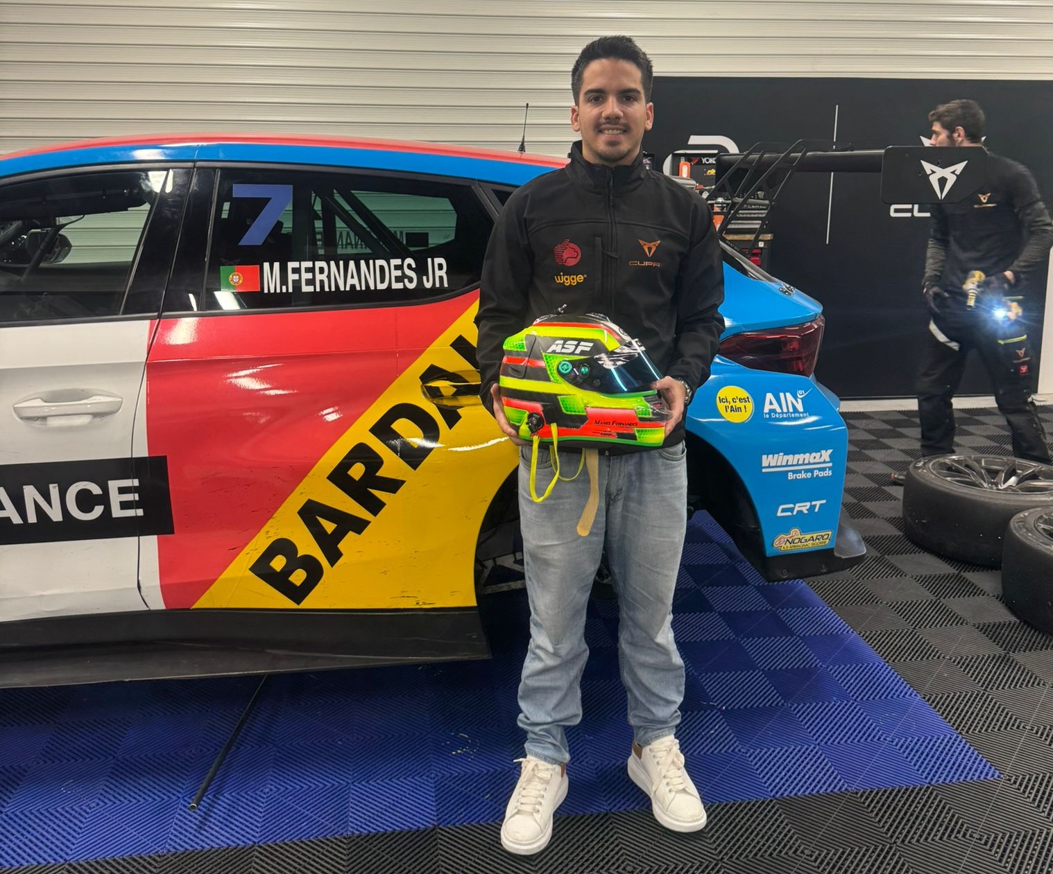 Manuel Fernandes Jr. praticamente garantido no TCR World Tour, em Vila Real