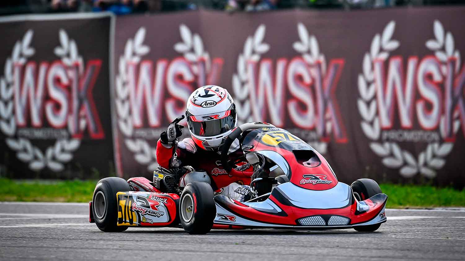 Xavier Lázaro vence em Sarno na WSK Super Master Series