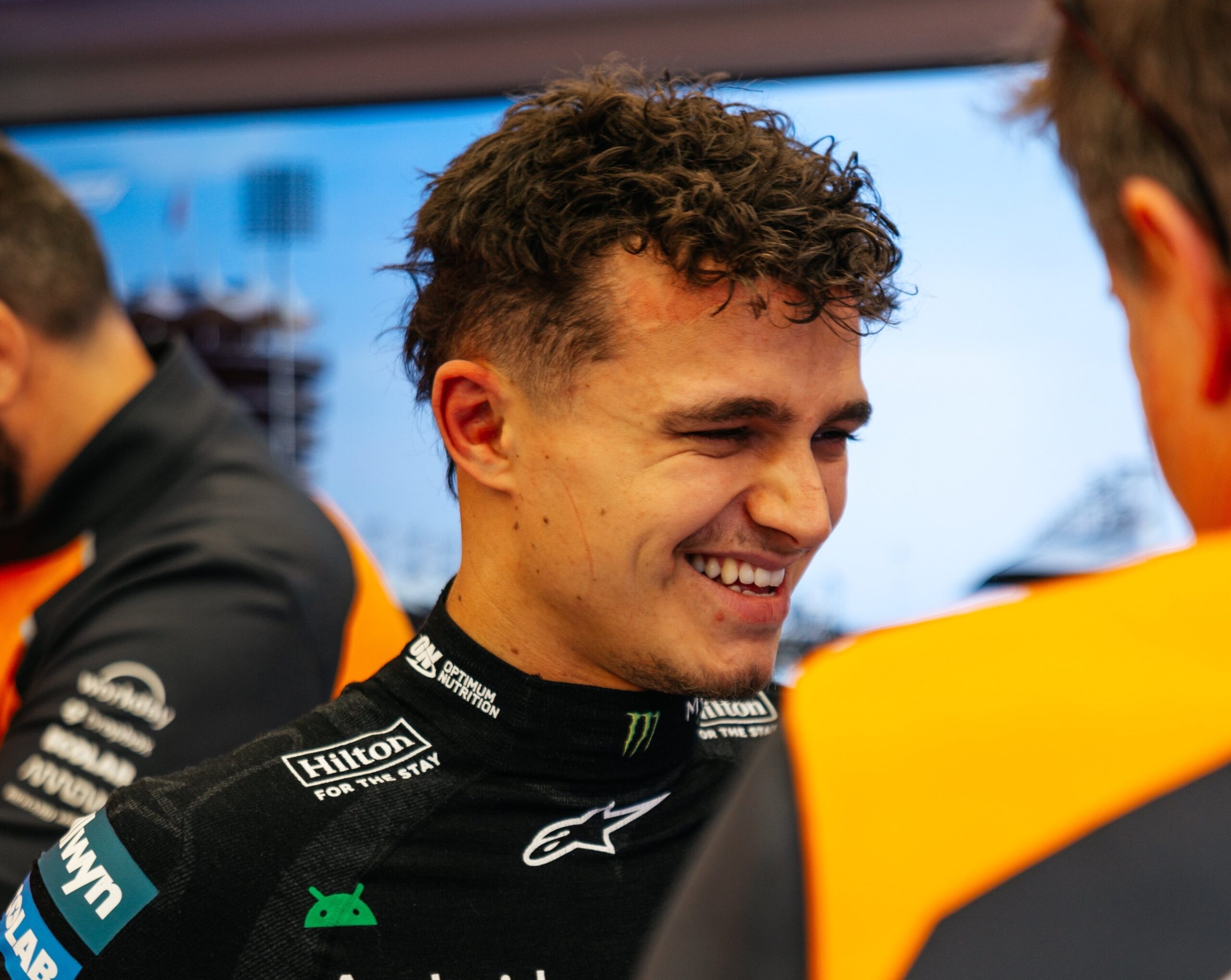 Testes de F1 no Bahrein /4ª hora da tarde: Equipas com mais uma hora de trabalho