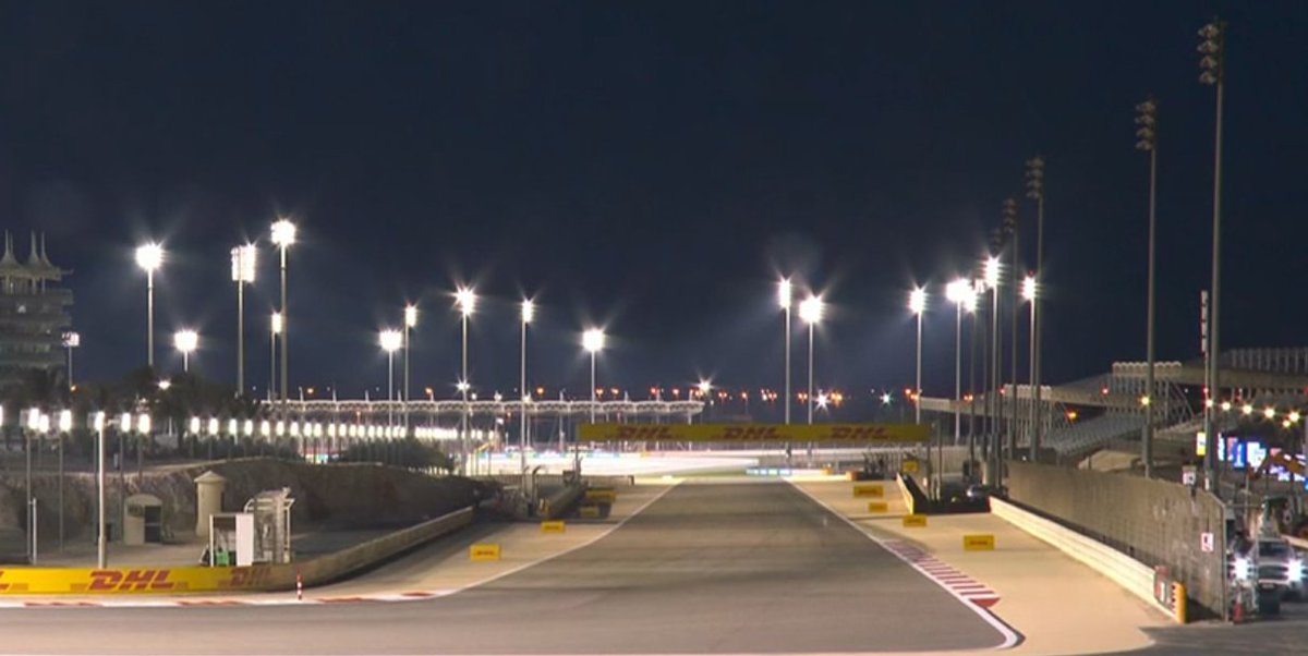 Testes de F1 no Bahrein /3ª hora da tarde: 45 minutos sem ação em pista e chuva à vista