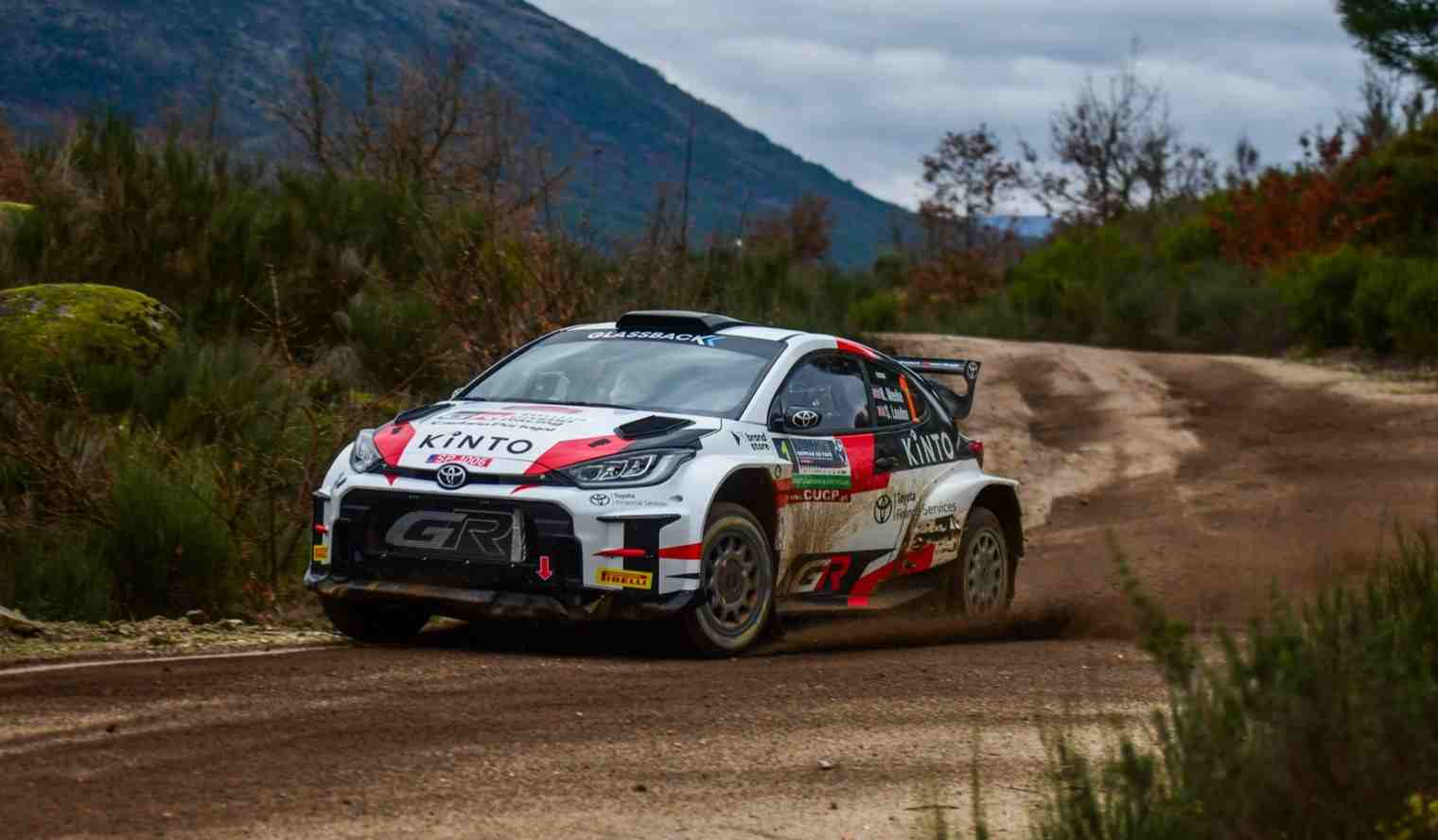 CPR, Kris Meeke: “tivemos condições mais escorregadias e complicadas em que alguma vez guiei”