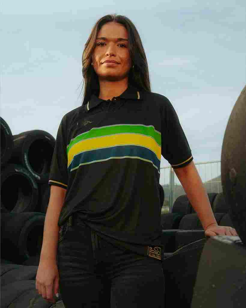 Estoril Praia estreia camisola de homenagem a Ayrton Senna na receção