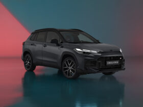 Toyota Corolla Cross: design revisto e variante GR Sport thumbnail