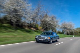 Mercedes-Benz 450 SEL 6.9 celebra 50 anos thumbnail