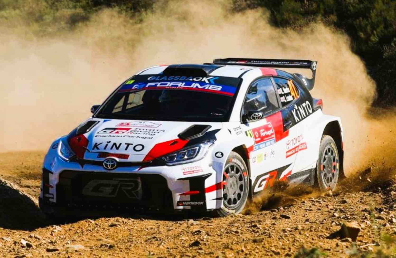 Rali de Portugal, PEC4: Kris Meeke distancia-se o CPR, e está na luta do WRC2