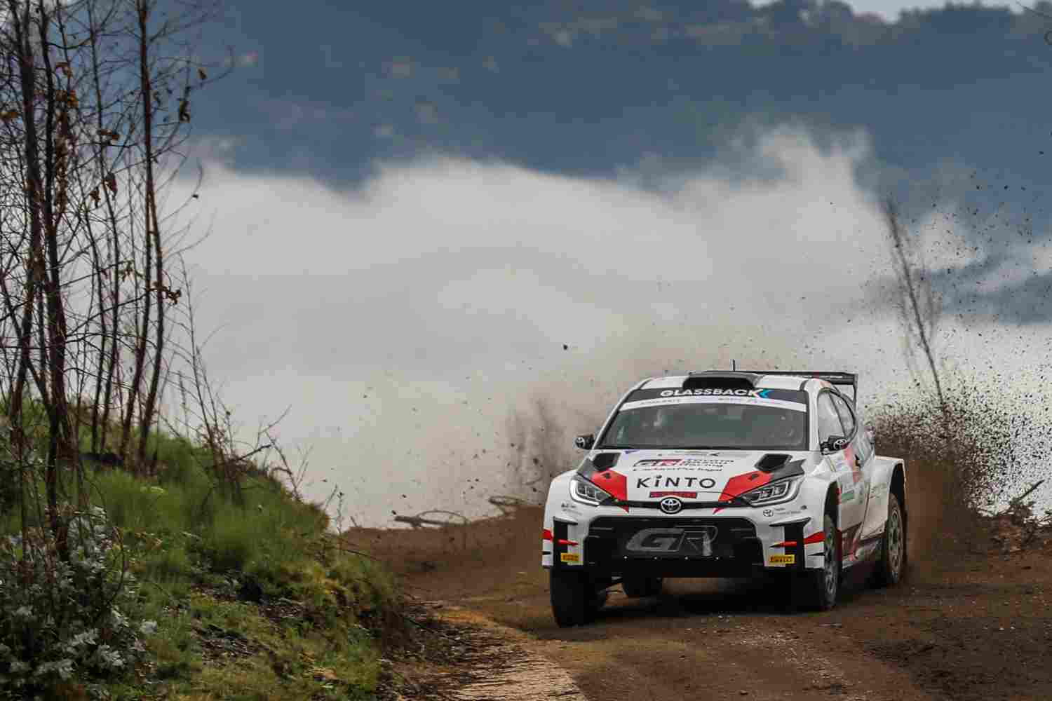 Rali Terras d’Aboboreira: Mais um para Kris Meeke, Sordo a 9.4s…