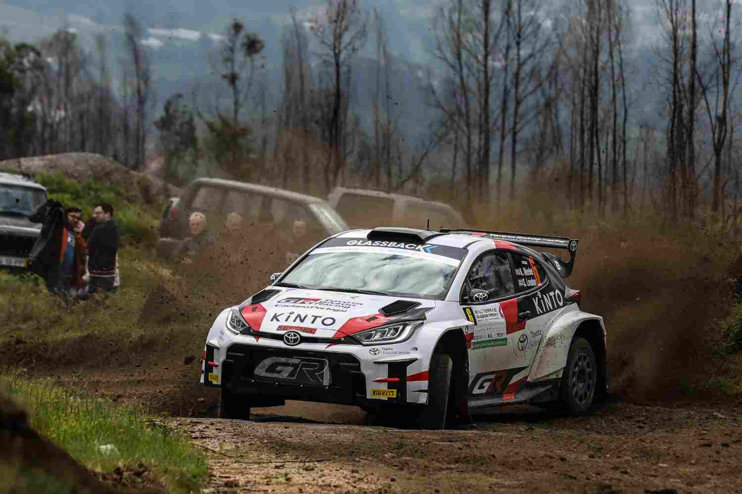 Rali Terras d’Aboboreira/PEC3: Kris Meeke com 3.7s de avanço para Dani Sordo