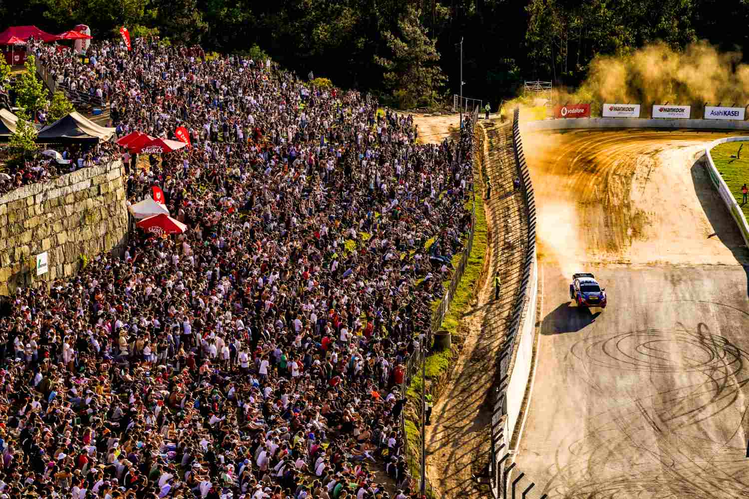 Rali de Portugal: “O entusiasmo do público e a qualidade do evento fazem do Rali de Portugal um espetáculo incomparável” (fotogaleria)