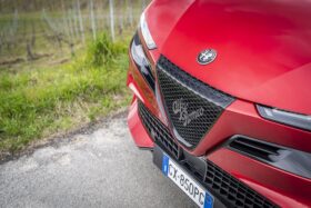 Alfa Romeo Stelvio novo só no final de 2026 thumbnail