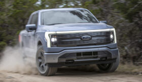 Ford recolhe 30.000 pick-up nos EUA thumbnail