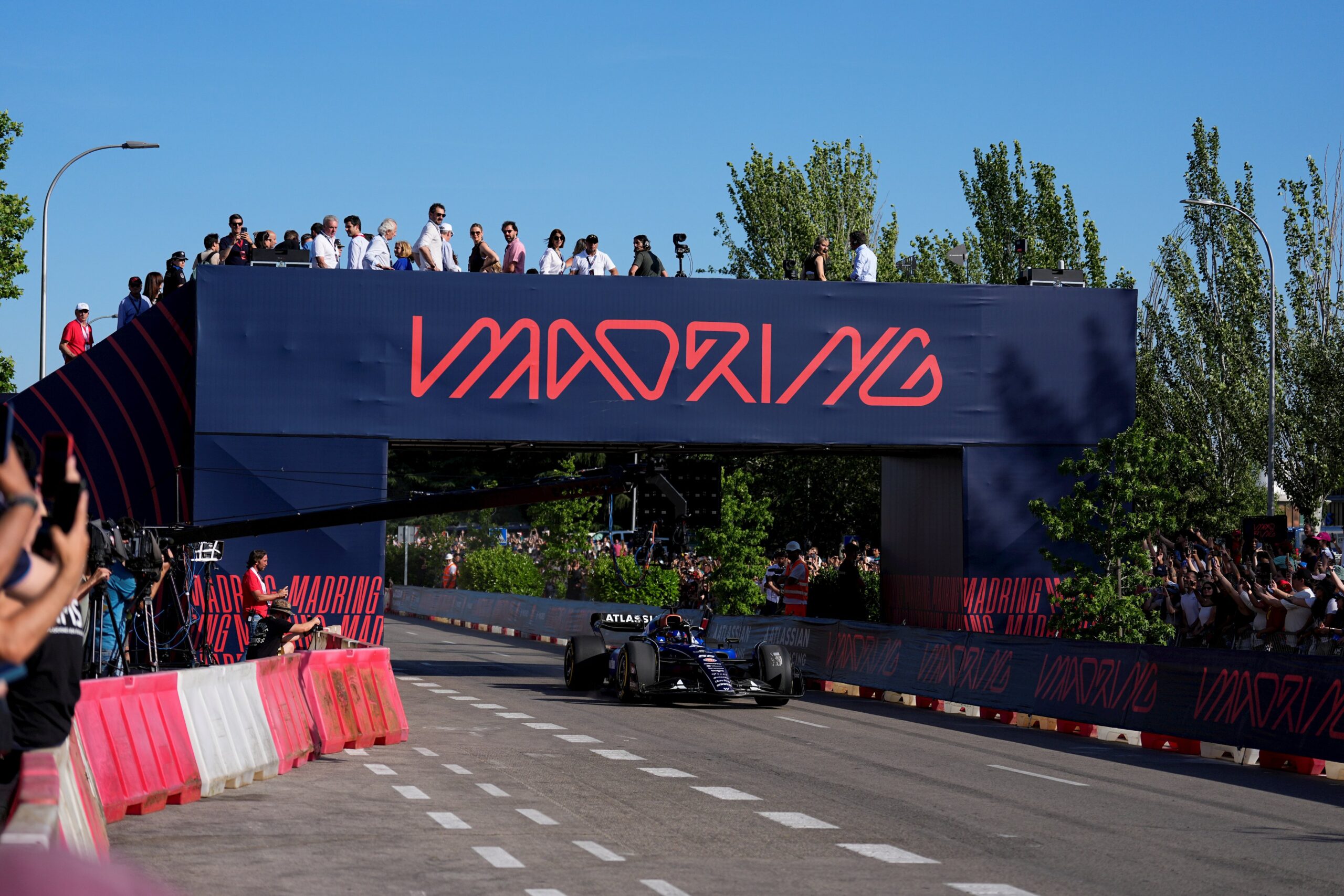 F1: Carlos Sainz animou as ruas de Madrid