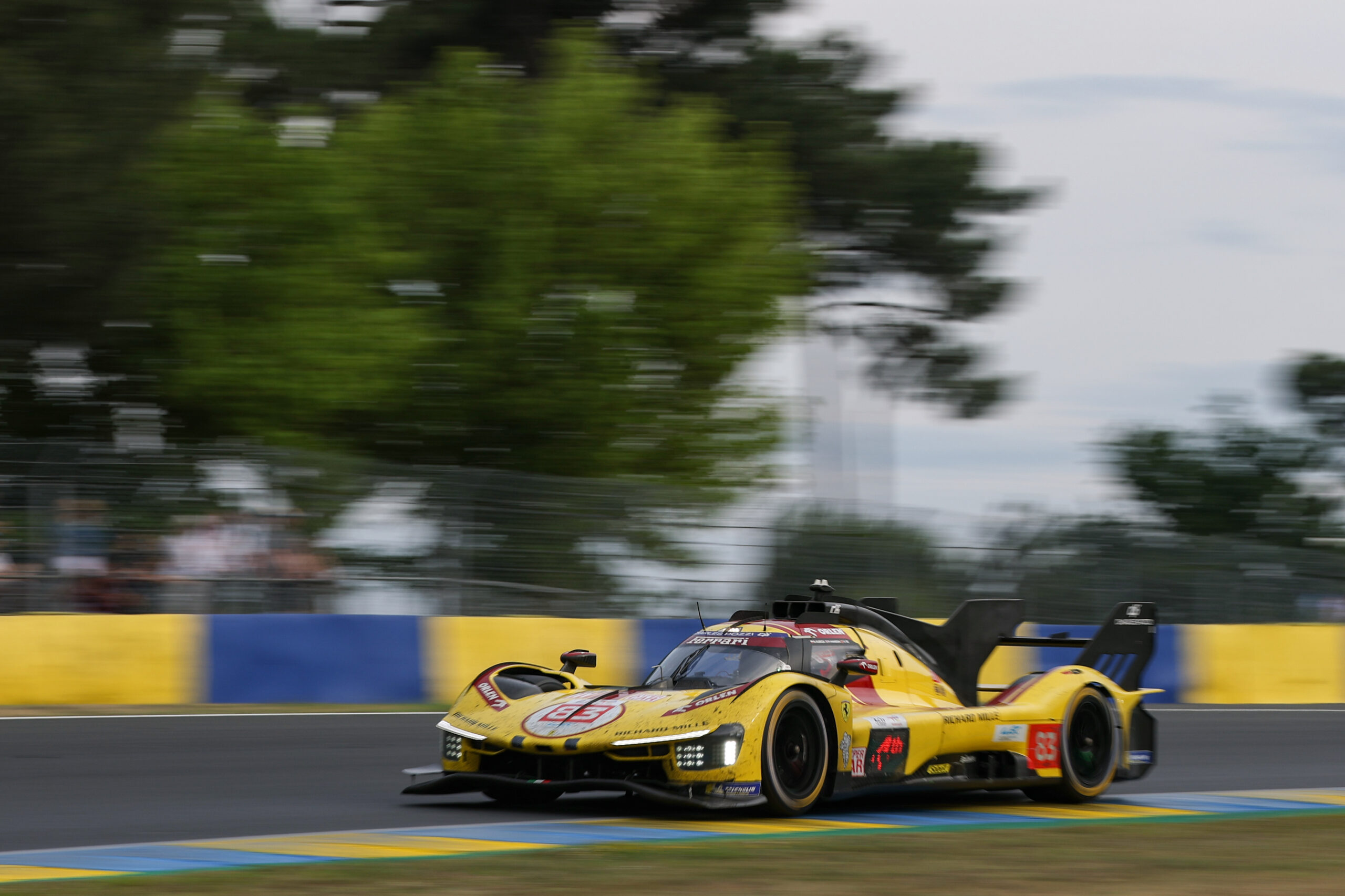 24h Le Mans: Ferrari mantém domínio, a três horas do fim