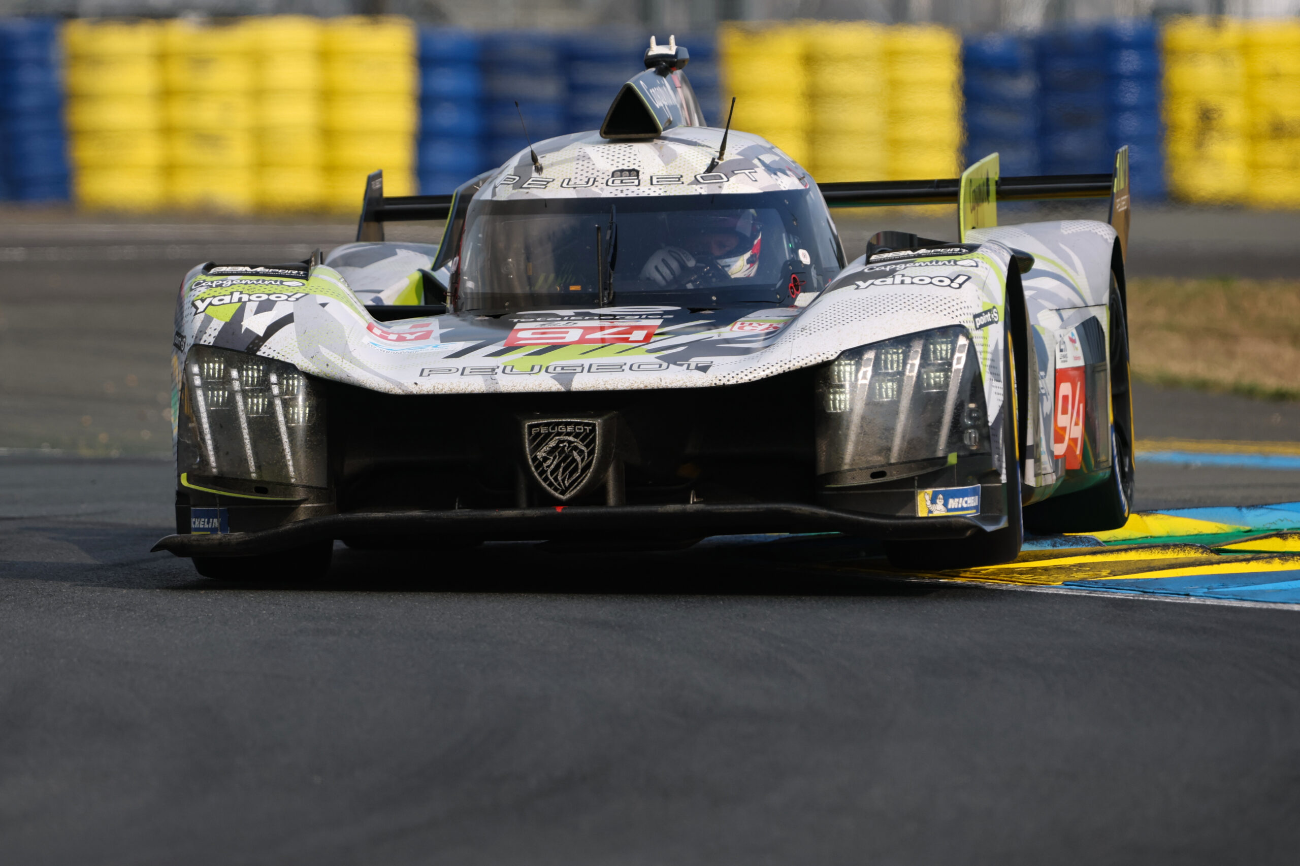 24h Le Mans: Peugeot tenta o milagre