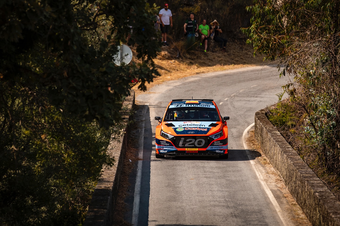Rali de Castelo Branco, PEC4: Kris Meeke vence, Sordo termina o dia na liderança