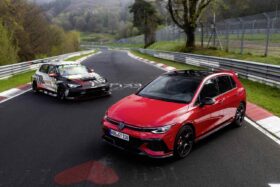 VW Golf GTI Edition 50 tem 325 cv thumbnail