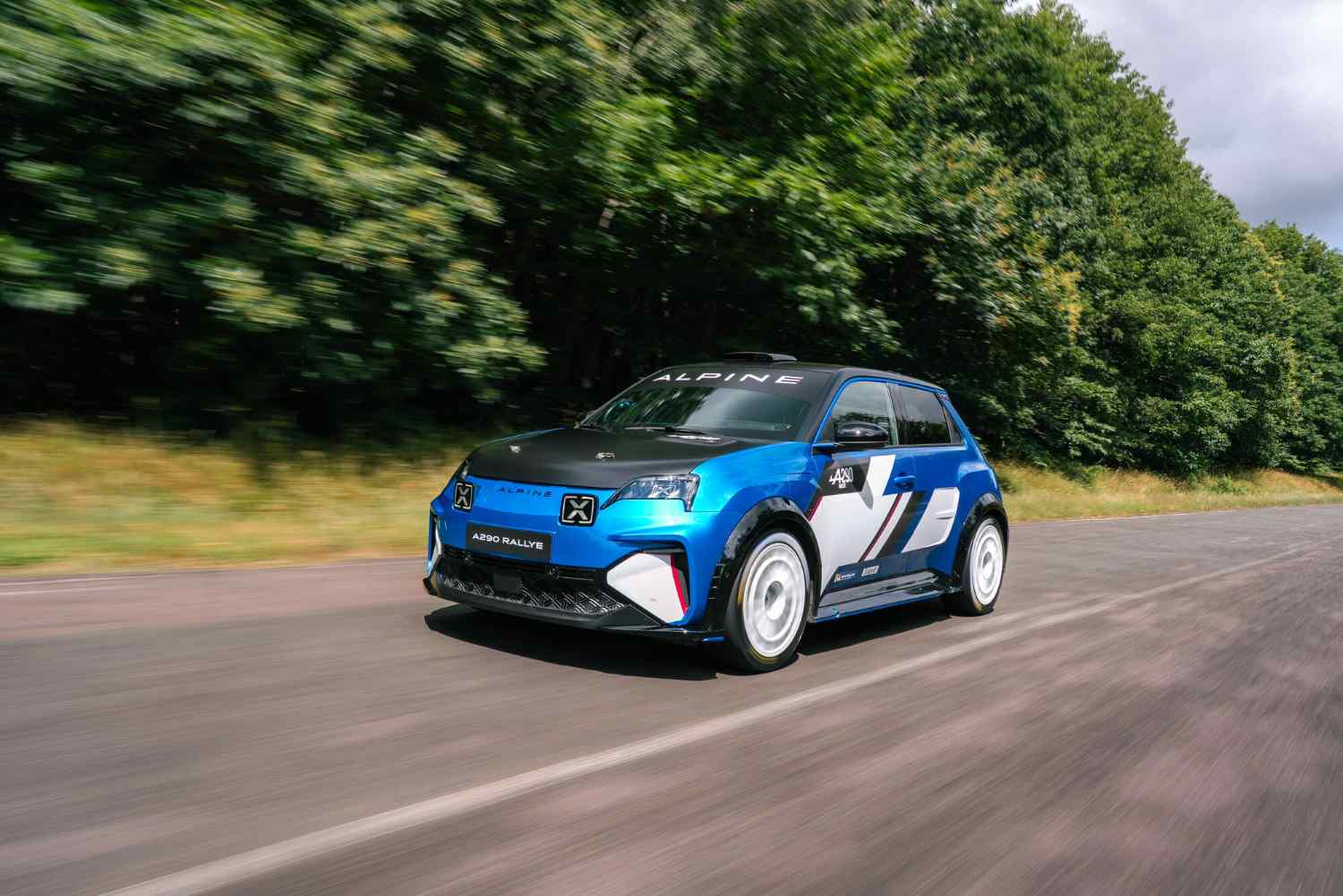 Alpine A290 Rallye: ‘Hot Hatch’ elétrico chega aos ralis