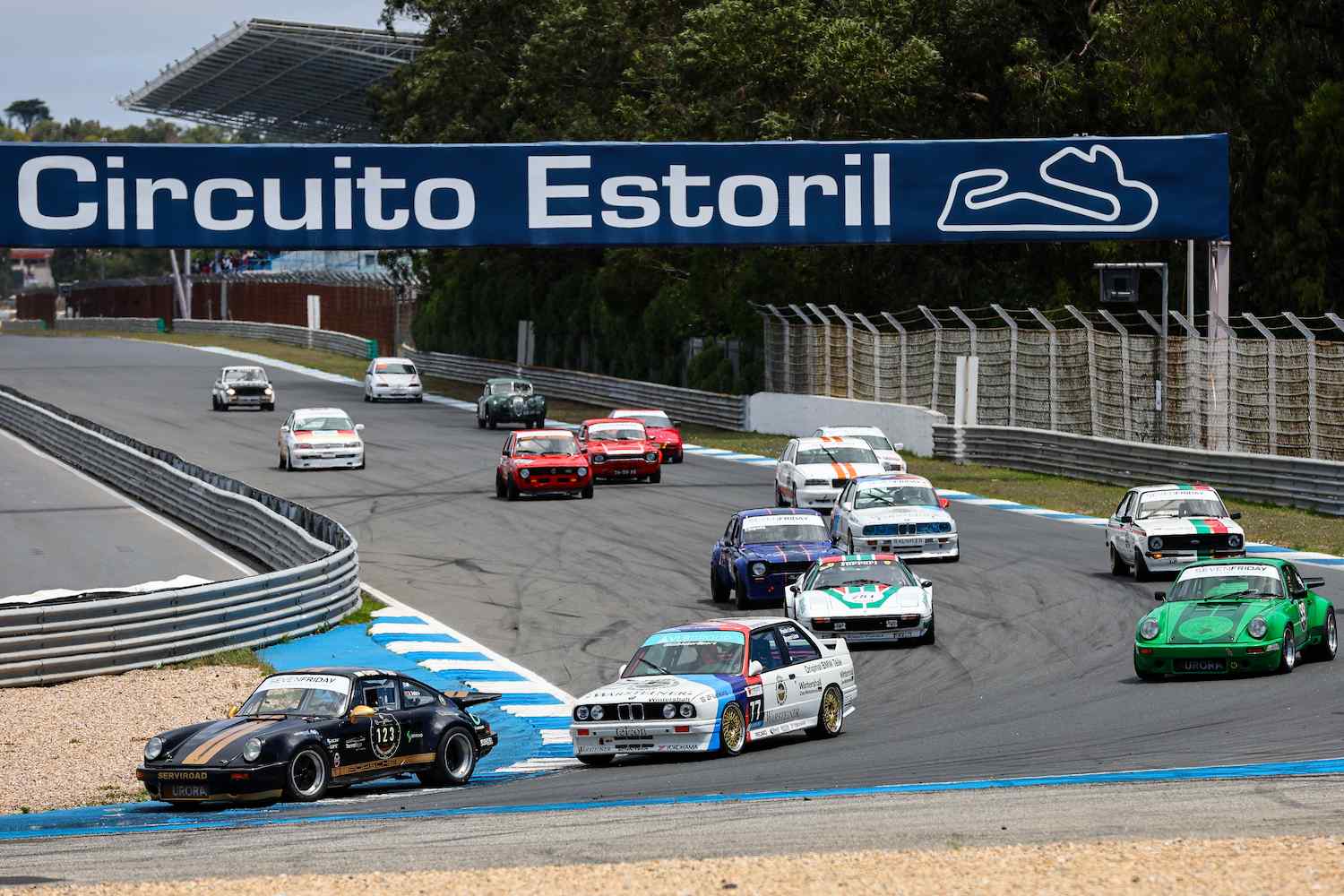 Briston Classic Cup: Grelha de luxo para uma edição memorável