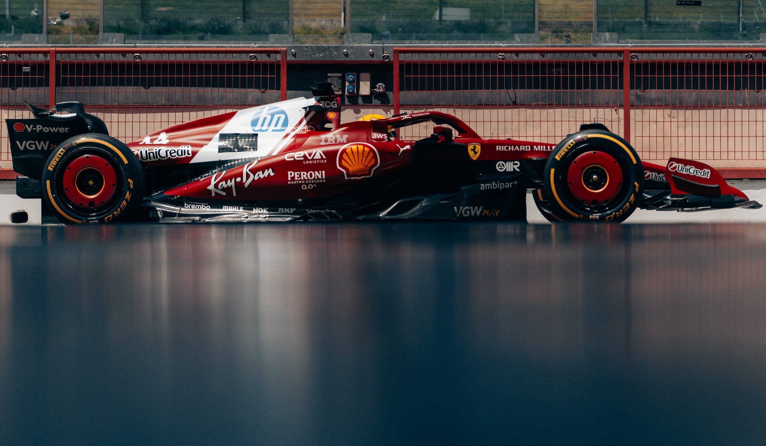 F1: Ferrari aprova nova suspensão, Charles Leclerc não está convencido