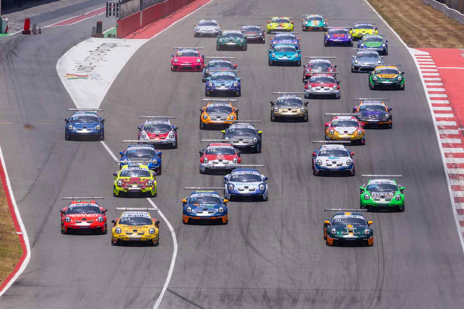 Porsche Cup Brasil: Marçal Muller e Felipe Fraga dominam GP Paulo Pinheiro