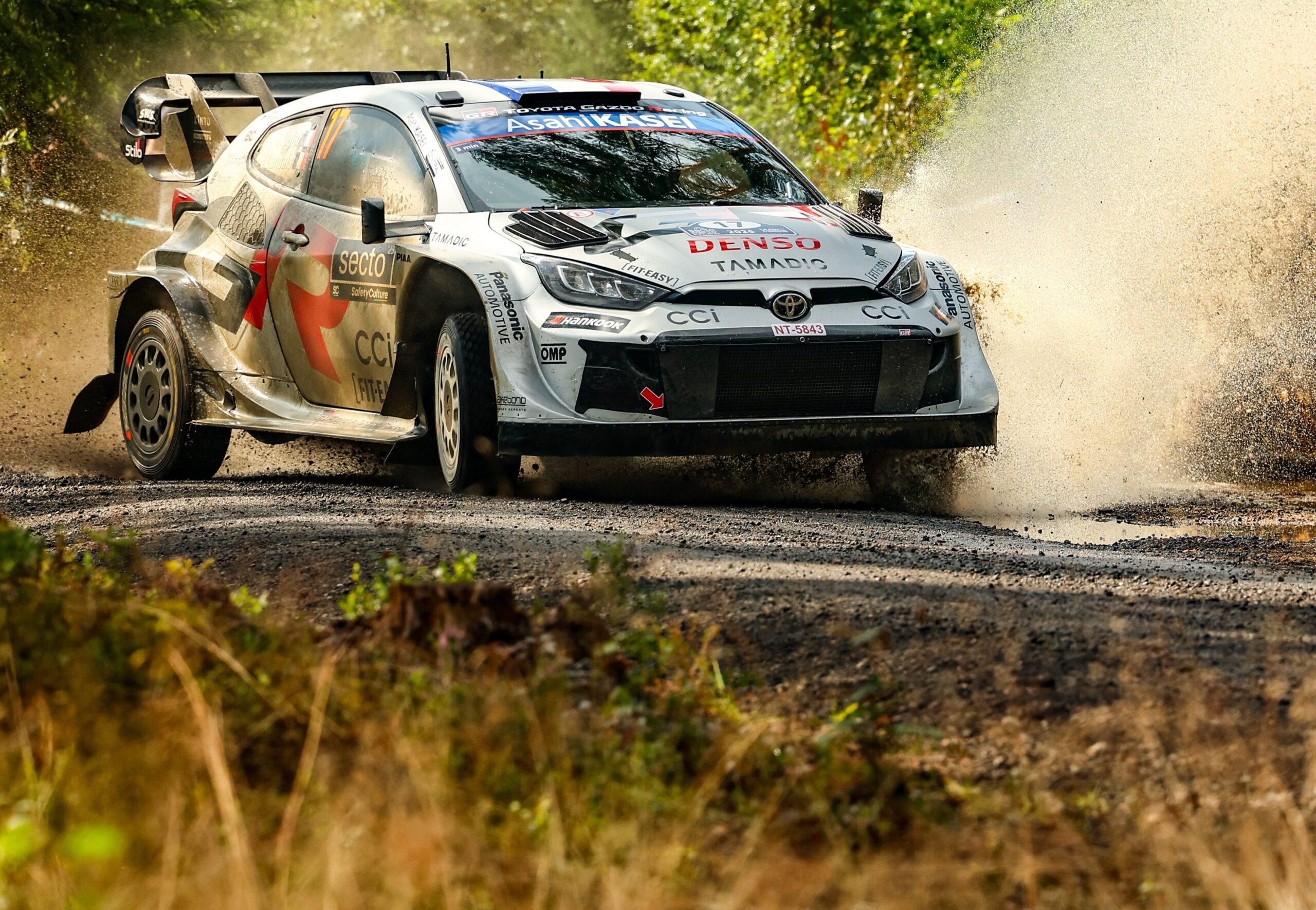 WRC, Rali da Finlândia/PEC15: Ogier vence, Rovanperä mantém distância para Neuville