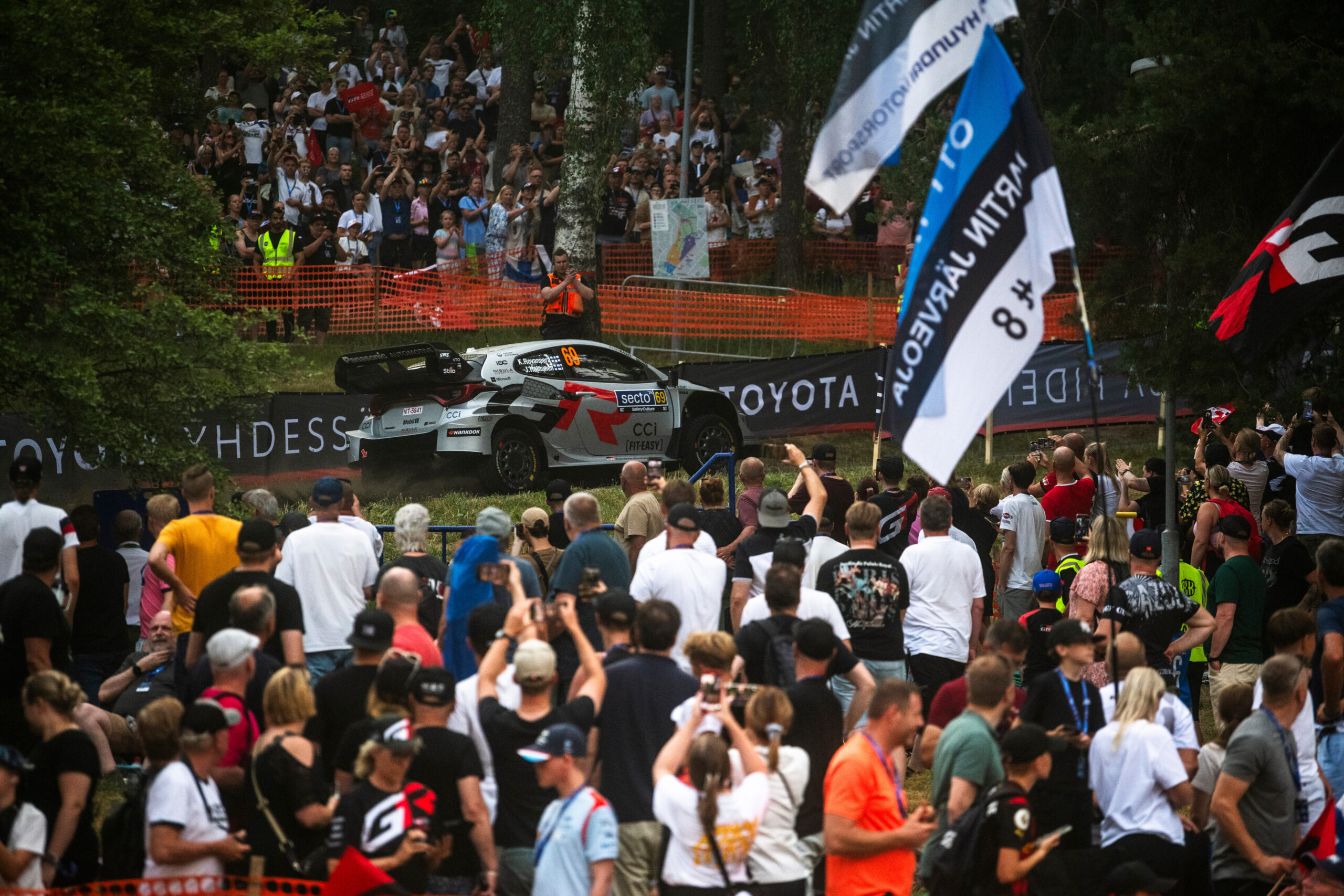 WRC, Rali da Finlândia/PEC4: Rovanpera volta a vencer, dois Hyundai no pódio