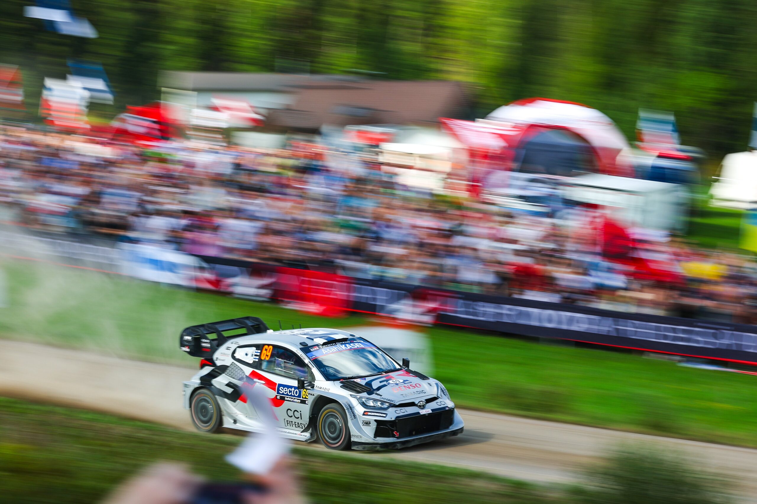 WRC: Kalle Rovanperä estreia-se a vencer no Rali da Finlândia