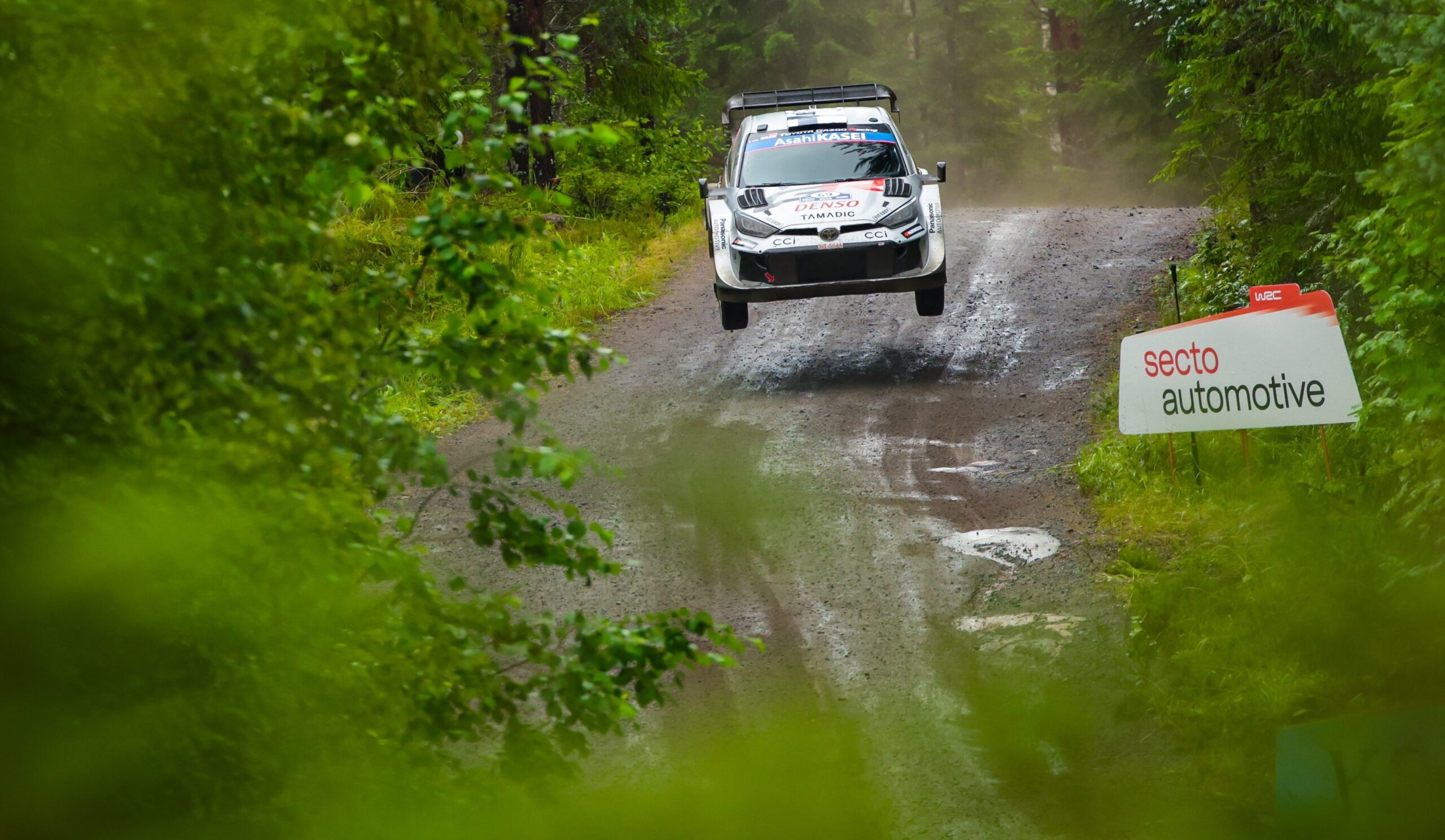 WRC, Rali da Finlândia/PEC18: Rovanperä vence e termina o dia com 36 segundos de vantagem