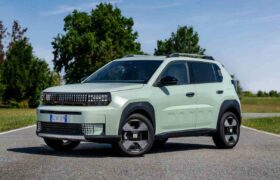 Fiat Grande Panda tem motor a gasolina thumbnail