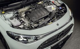 Mercedes nega motores BMW thumbnail