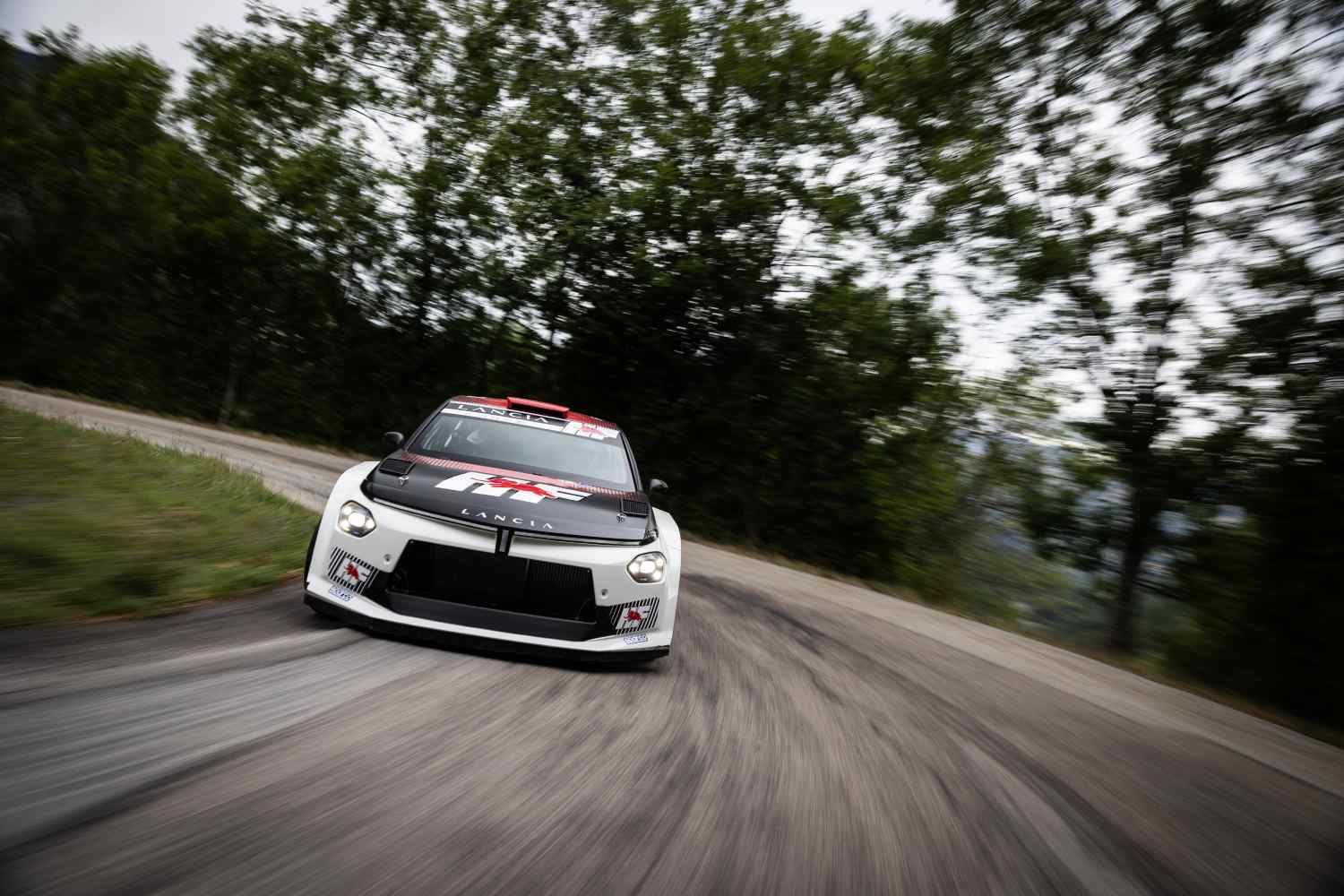 Lancia Ypsilon Rally2 HF Integrale: o regresso de uma lenda dos ralis