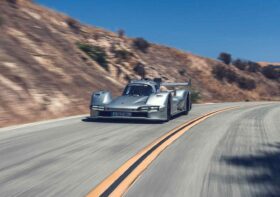 Roger Penske no Porsche 963 RSP thumbnail