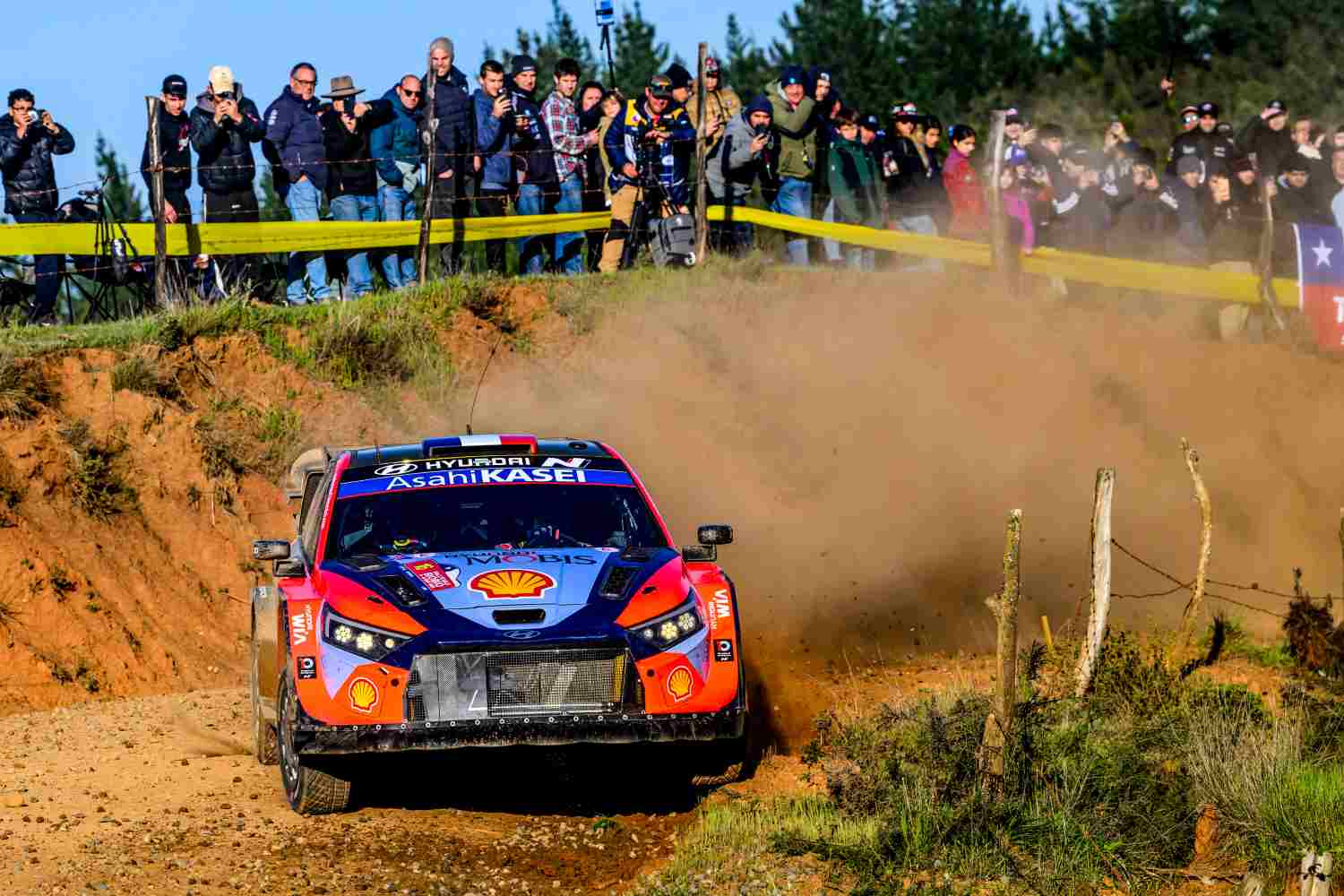 WRC, Rali do Chile/PEC7: chegou a (muita) chuva, três em 3.8s…