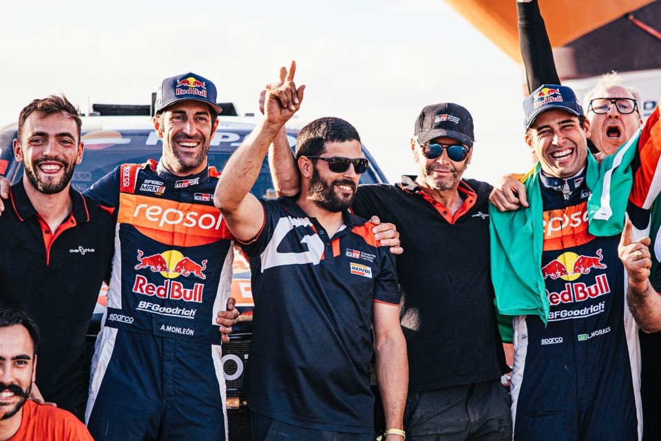 Lucas Moraes Campeão do W2RC: “é uma honra poder levar este resultado para o Brasil”